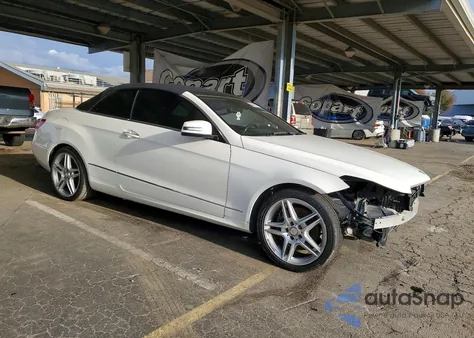 2013 Mercedes-Benz E 350 z USA, uszkodzony, nr VIN WDDKK5KF1DF189963